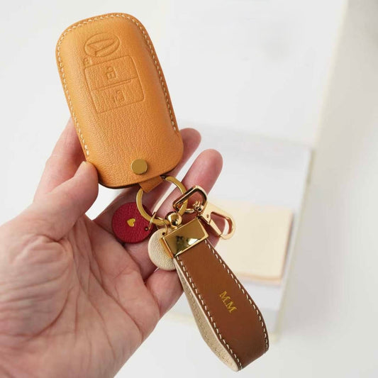 Leather smart keycase / keyring